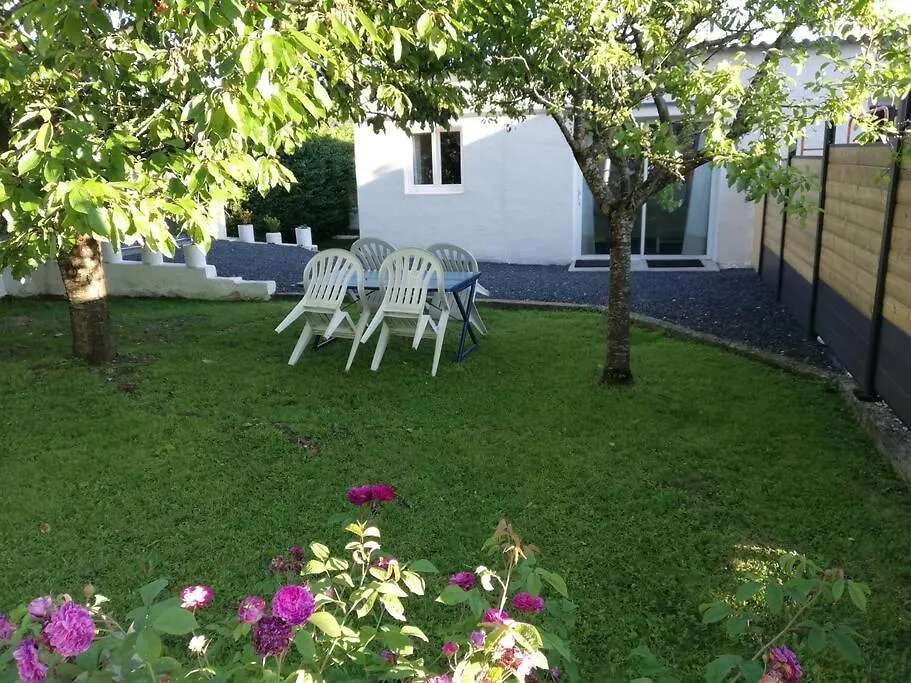 Holiday home Logement Cosy Avec Jardin Privatif Bagneres-de-Bigorre